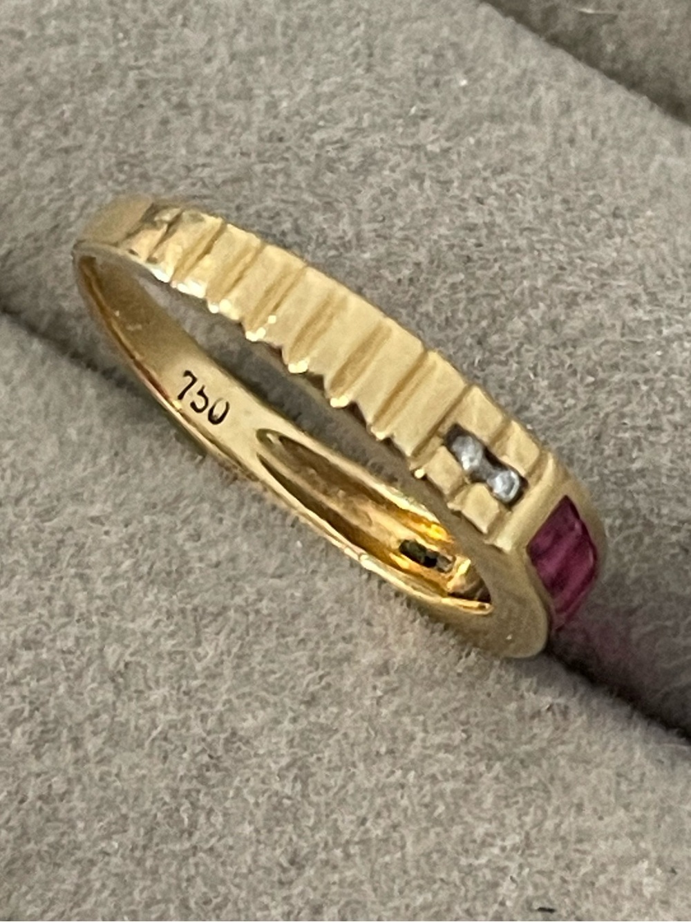 18k Gold Ruby Channel-Set Stackable Ring with diamond accents size 4.5 - Picture 11 of 12